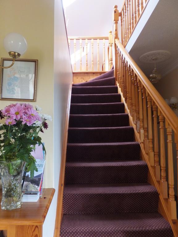 Bed and Breakfast Rush Lake House Клифден Номер фото
